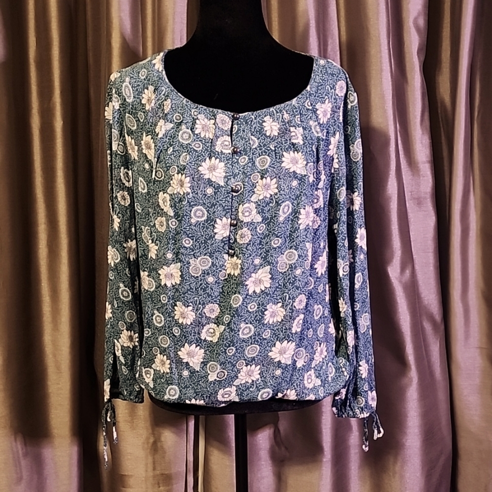 Medium Lucky Brand blouse